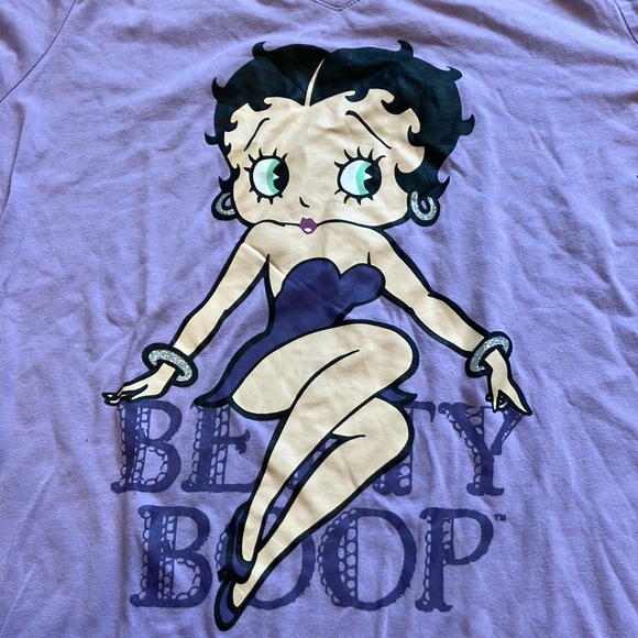 Re-Sell Betty Boop shirt - Picture 2 of 5
